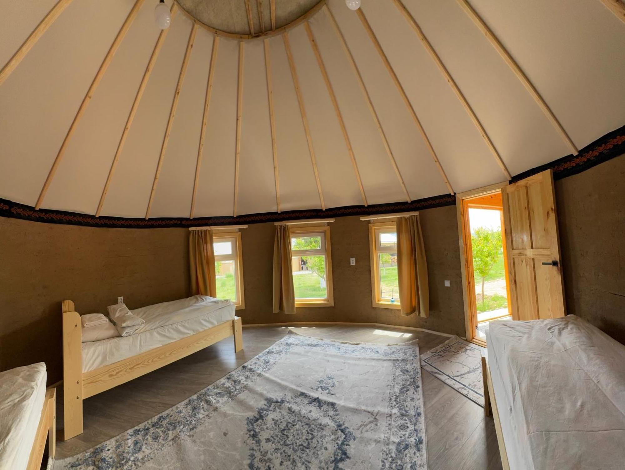 Bosogo Yurt Camp Hotel Bokonbayevo Ngoại thất bức ảnh