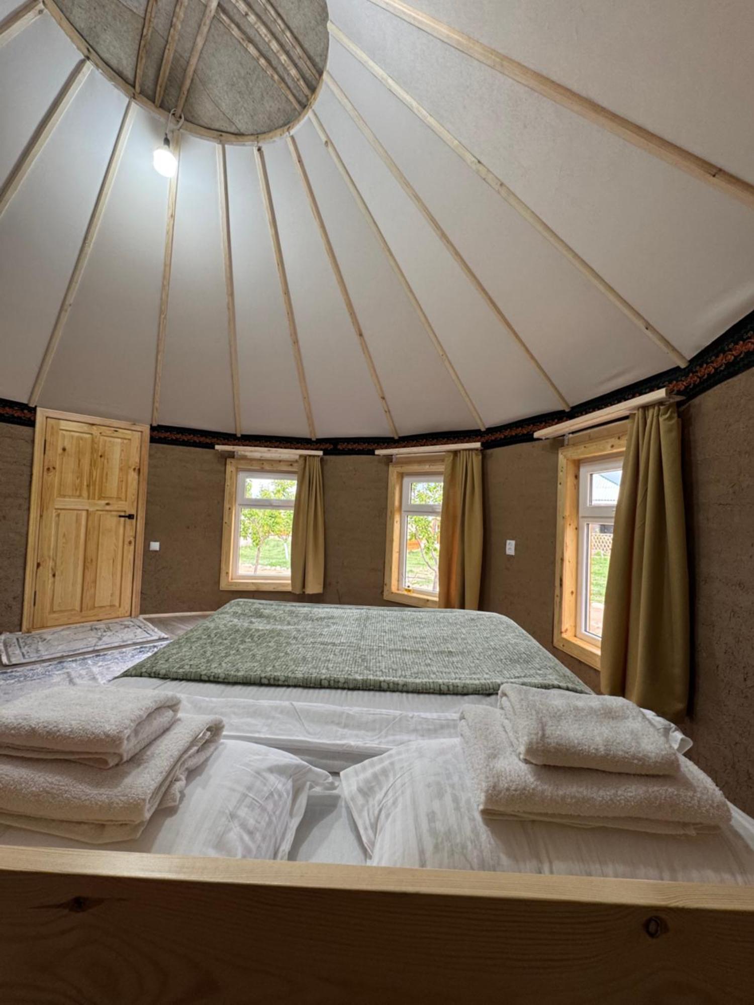 Bosogo Yurt Camp Hotel Bokonbayevo Ngoại thất bức ảnh